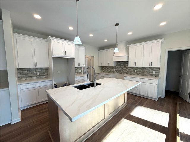 90 Fairbourne Park, Greece, NY 14626
