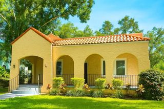 2630 W SUNSET DRIVE, Tampa, FL 33629