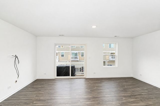 152 Goldenrod Drive, Elgin, IL 60124