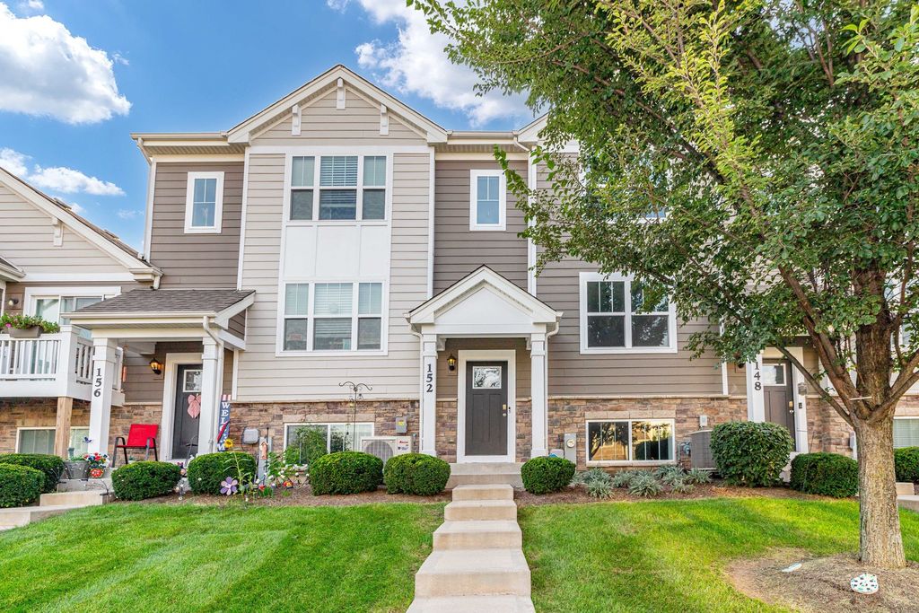 152 Goldenrod Drive, Elgin, IL 60124