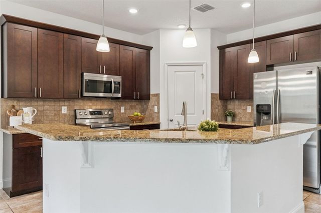 1717 NW 17TH LANE, Gainesville, FL 32605