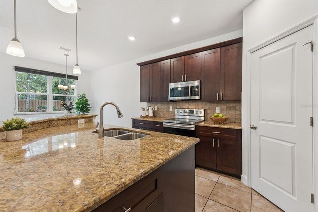 1717 NW 17TH LANE, Gainesville, FL 32605