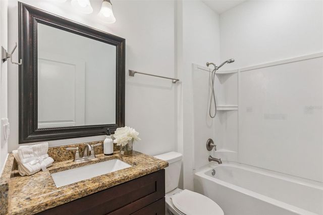 1717 NW 17TH LANE, Gainesville, FL 32605