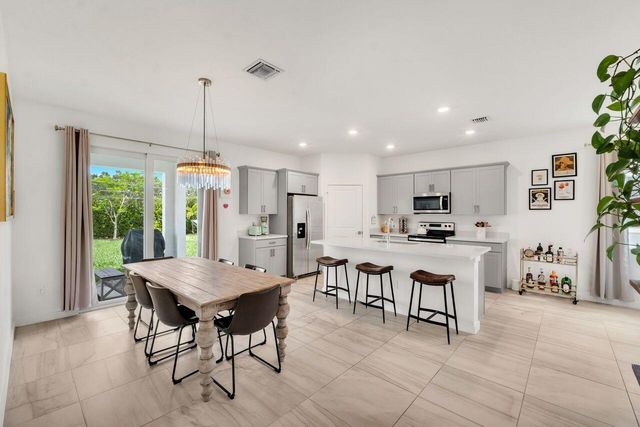 4506 Catalina Way, Greenacres, FL 33463