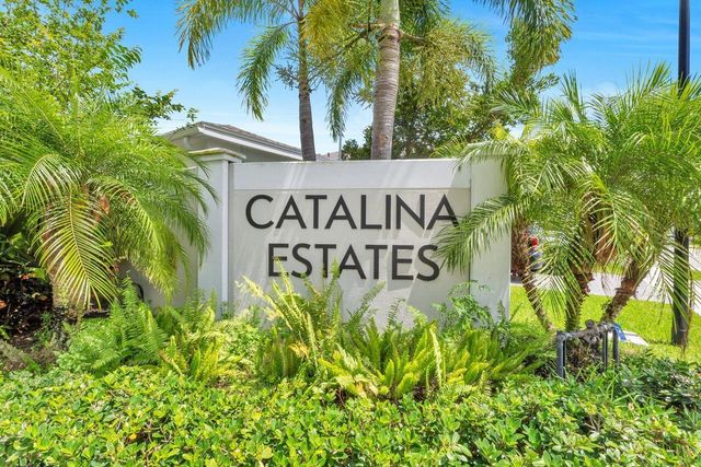 4506 Catalina Way, Greenacres, FL 33463