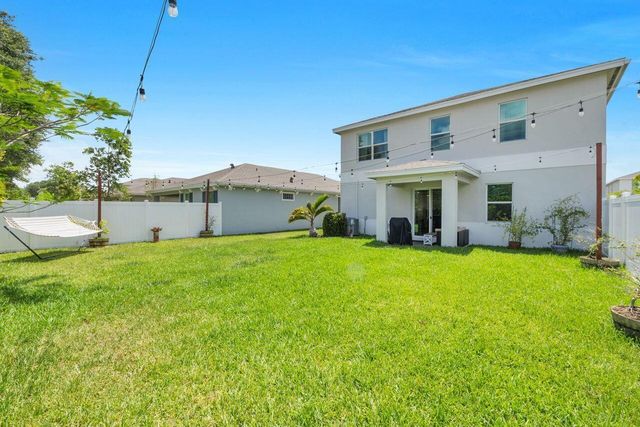 4506 Catalina Way, Greenacres, FL 33463