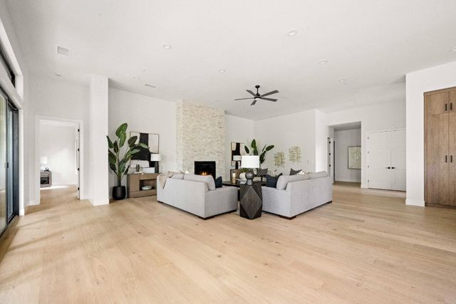 15065 Grand Knoll Dr, Meadow Vista, CA 95722