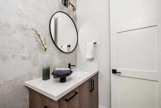 15065 Grand Knoll Dr, Meadow Vista, CA 95722