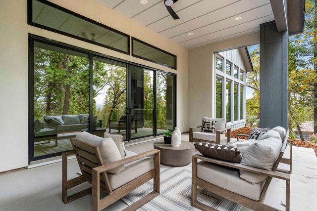 15065 Grand Knoll Dr, Meadow Vista, CA 95722