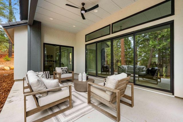 15065 Grand Knoll Dr, Meadow Vista, CA 95722