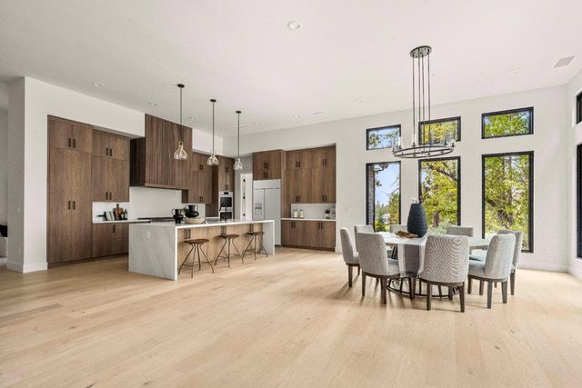 15065 Grand Knoll Dr, Meadow Vista, CA 95722