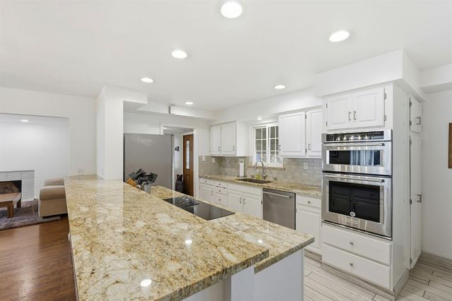 7724 Greenridge Way, Fair Oaks, CA 95628