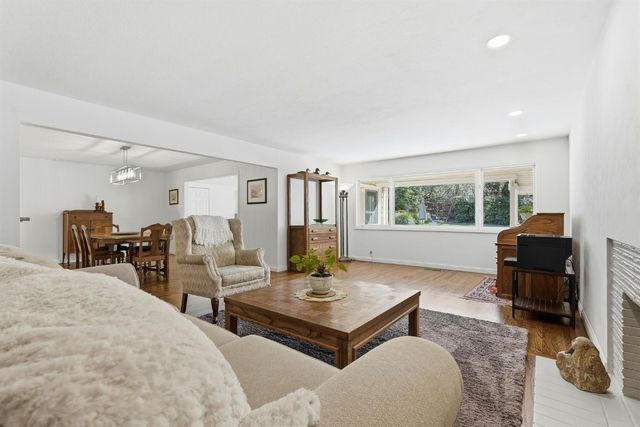 7724 Greenridge Way, Fair Oaks, CA 95628