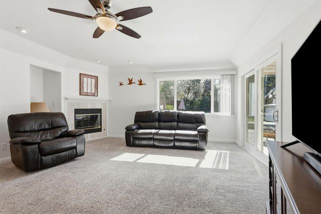 7724 Greenridge Way, Fair Oaks, CA 95628