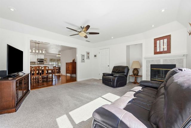 7724 Greenridge Way, Fair Oaks, CA 95628