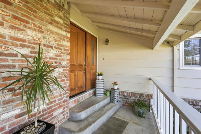 7724 Greenridge Way, Fair Oaks, CA 95628