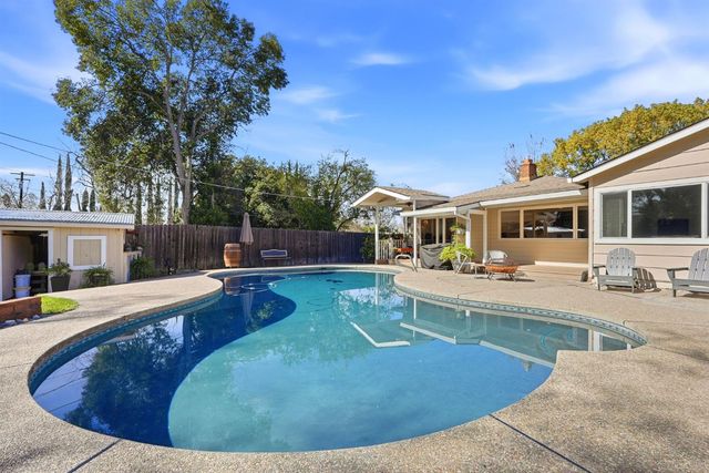 7724 Greenridge Way, Fair Oaks, CA 95628