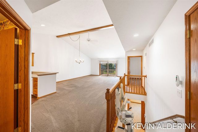 8872 N Peninsula Court, Zeeland, MI 49464