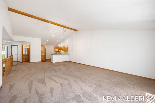 8872 N Peninsula Court, Zeeland, MI 49464