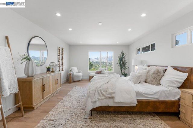 481 Montcrest Pl, Danville, CA 94526