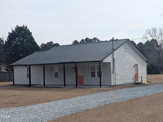 60 Stone Place Road, Dunn, NC 28334