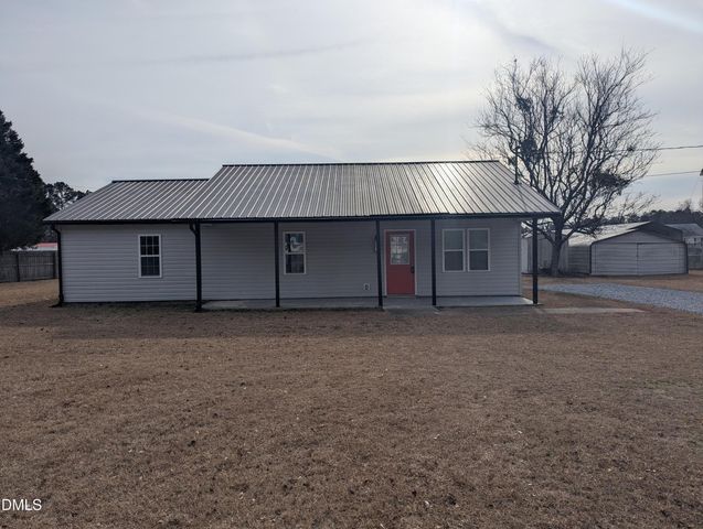 60 Stone Place Road, Dunn, NC 28334