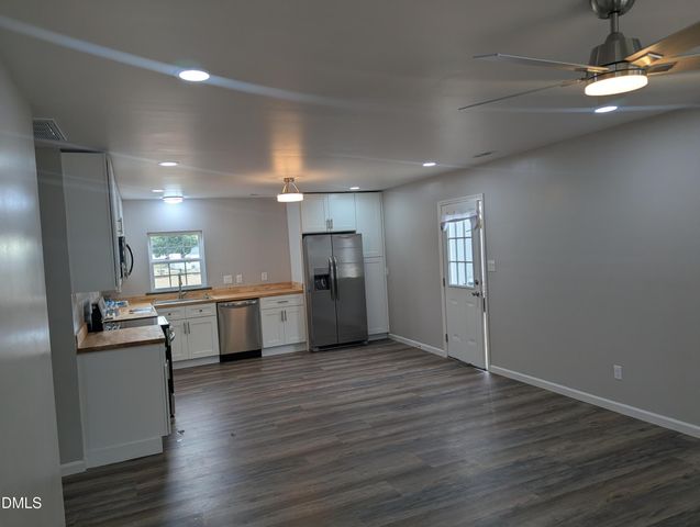 60 Stone Place Road, Dunn, NC 28334