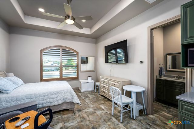 2447 Wallaby Circle, New Braunfels, TX 78132