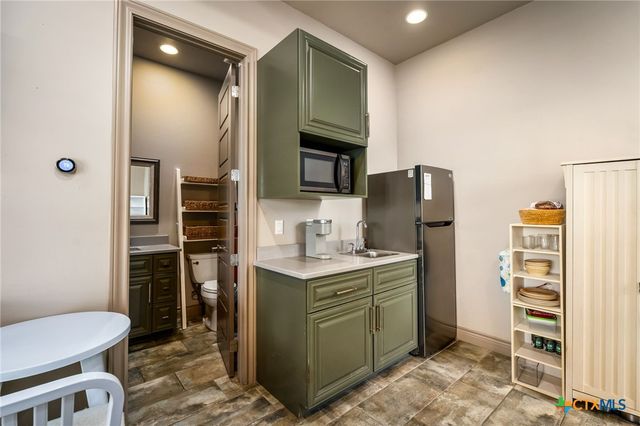 2447 Wallaby Circle, New Braunfels, TX 78132