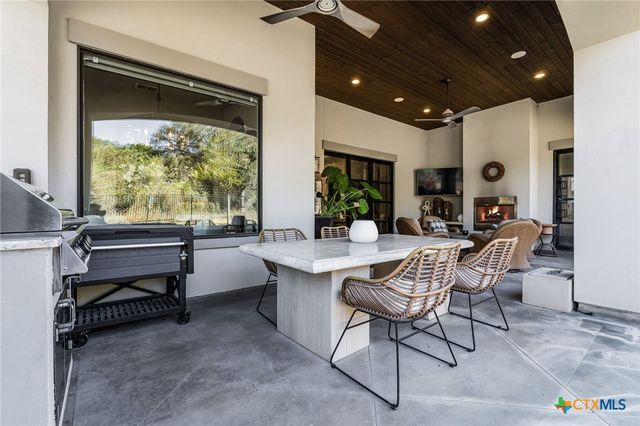 2447 Wallaby Circle, New Braunfels, TX 78132