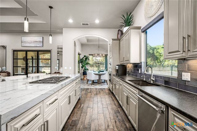 2447 Wallaby Circle, New Braunfels, TX 78132