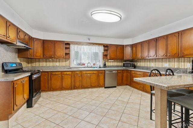 2784 State Rt 51, German Flatts, NY 13357