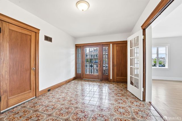 1444 Ulloa Street, San Francisco, CA 94116