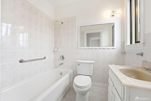 1444 Ulloa Street, San Francisco, CA 94116