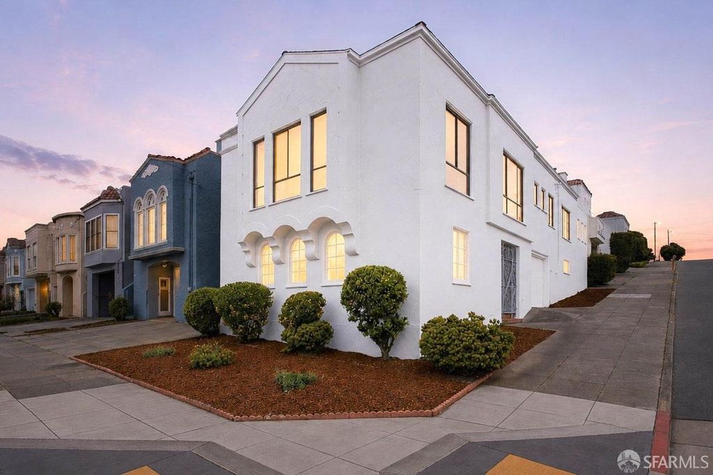 1444 Ulloa Street, San Francisco, CA 94116
