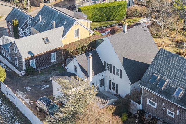 21 Mechanic Street, Provincetown, MA 02657