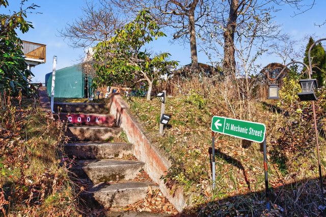 21 Mechanic Street, Provincetown, MA 02657