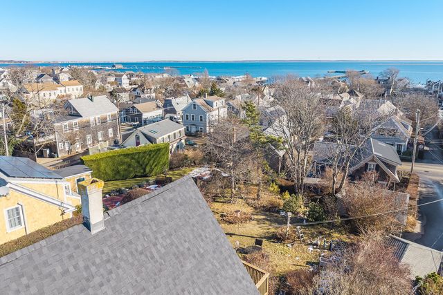 21 Mechanic Street, Provincetown, MA 02657