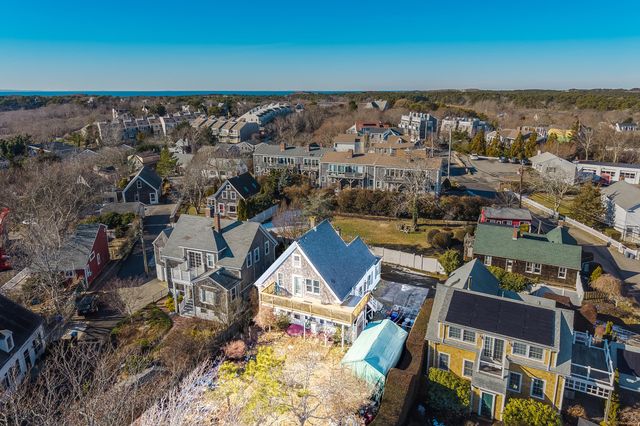 21 Mechanic Street, Provincetown, MA 02657