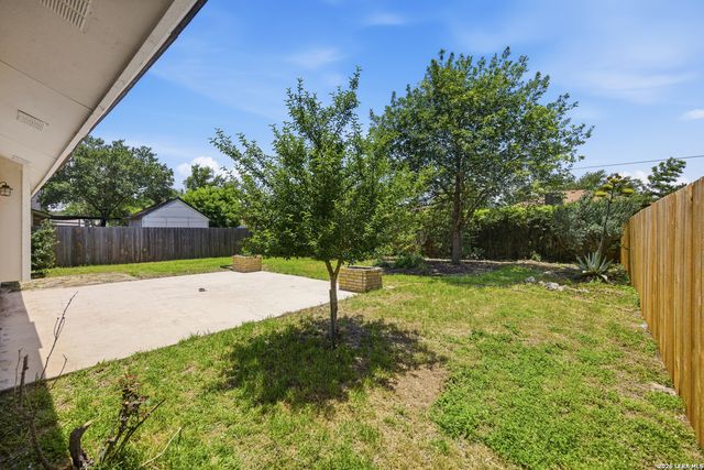 2858 BURNING ROCK ST, San Antonio, TX 78247