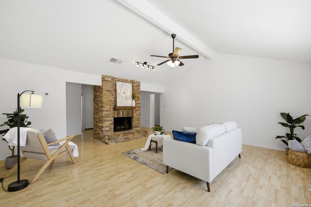 2858 BURNING ROCK ST, San Antonio, TX 78247