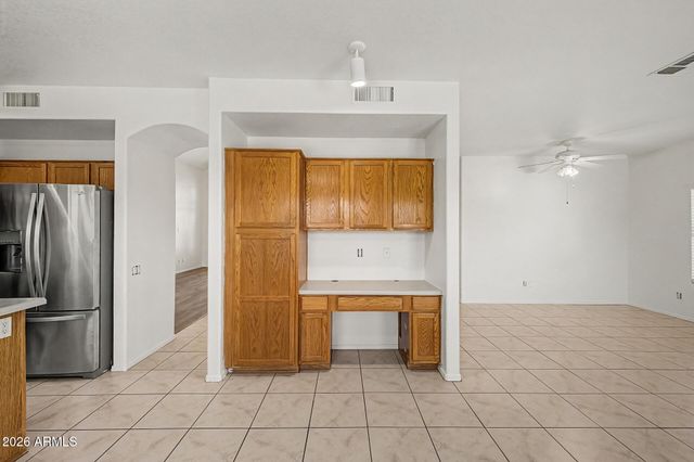 6947 W VIA DEL SOL Drive, Glendale, AZ 85310