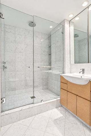20 E 68TH Street 10DE, New York City, NY 10065