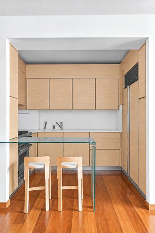 20 E 68TH Street 10DE, New York City, NY 10065