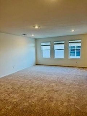176 Alamito Ave, Kyle, TX 78640