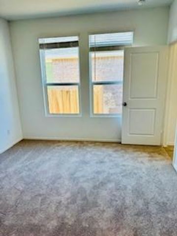176 Alamito Ave, Kyle, TX 78640