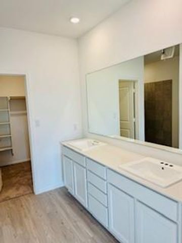 176 Alamito Ave, Kyle, TX 78640