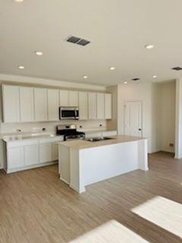 176 Alamito Ave, Kyle, TX 78640