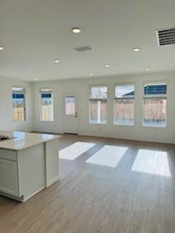 176 Alamito Ave, Kyle, TX 78640
