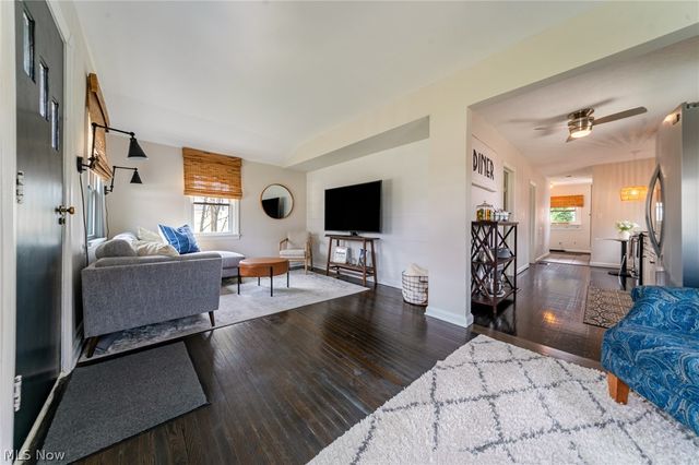 192 Sunset Road, Avon Lake, OH 44012